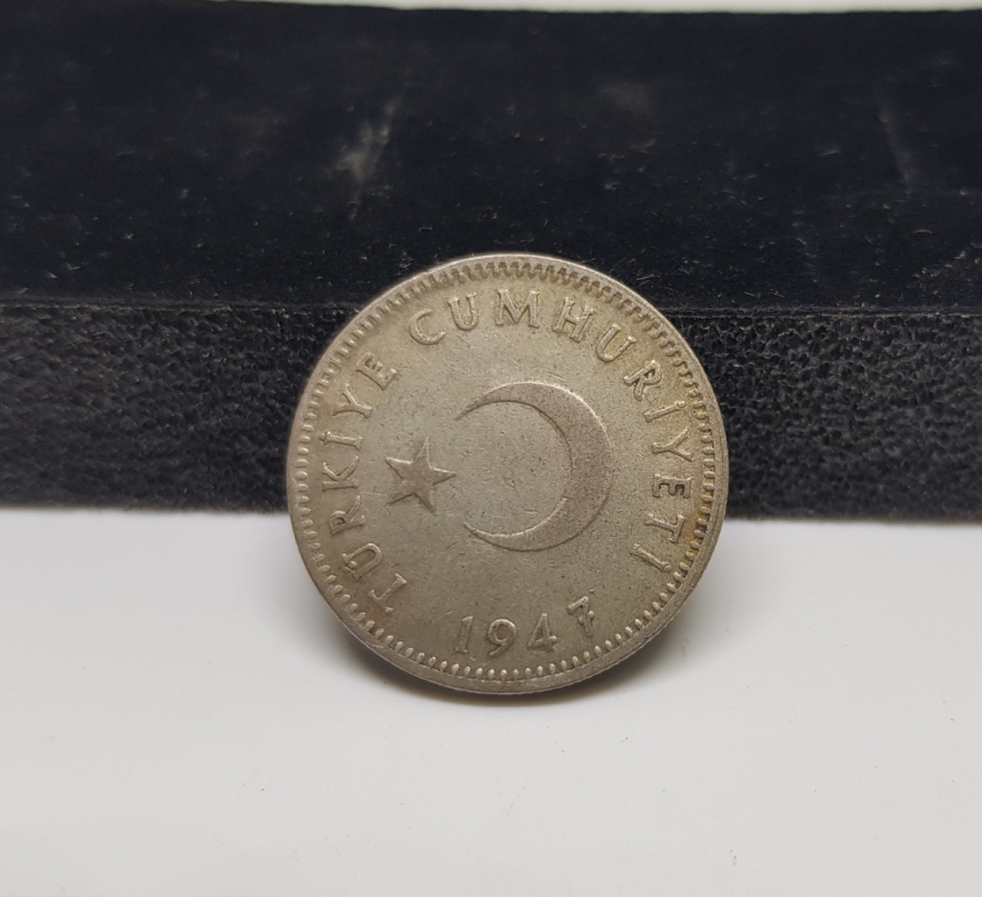1947 YILI GÜMÜŞ 1 LİRA