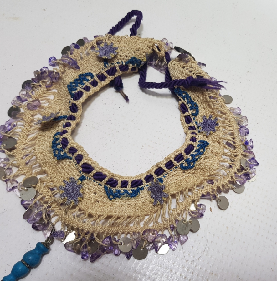 EL YAPIMI ANTİKA PULLU GERDANLIK