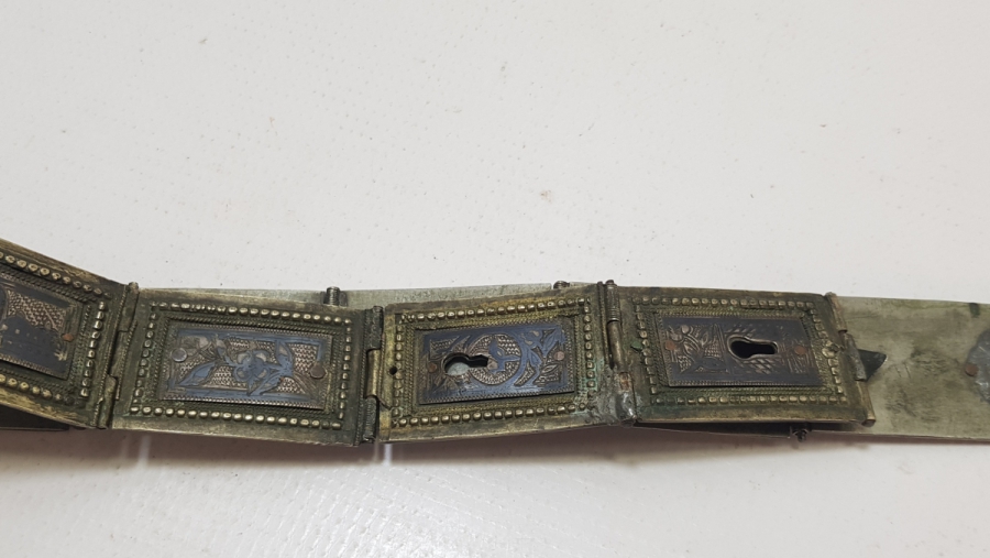 OSMANLI DÖNEMİ SAVATLI GÜMÜŞ VAN KEMERİ PARÇASI