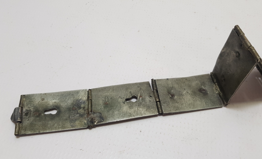 OSMANLI DÖNEMİ SAVATLI GÜMÜŞ VAN KEMERİ PARÇASI