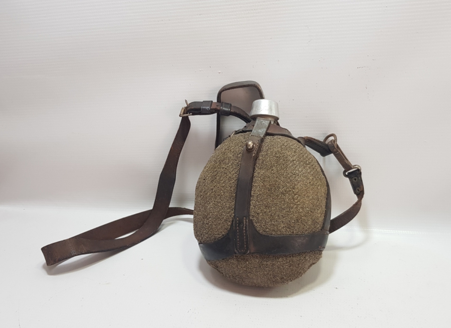 AĞIZ KISMINDA ALLAH BİZİMLEDİR VE ASAKİRİ ŞAHANE YAZILI ÇOK NADİR TAM TAKIM OSMANLI ASKER MATARASI - İLK KEZ GÖRÜLÜYOR