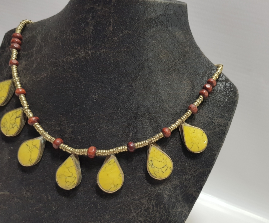 ÜZERİ DOĞAL TAŞLARLA SÜSLÜ TAMAMI EL YAPIMI TÜRKMEN İŞİ ANTİKA GERDANLIK