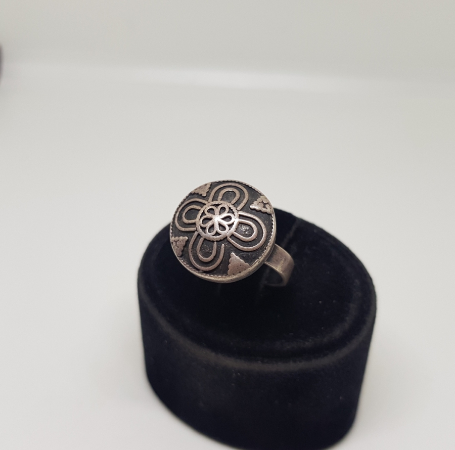 KABARTMA İŞÇİLİKLİ ÖZEL YAPIM GÜMÜŞ YÜZÜK