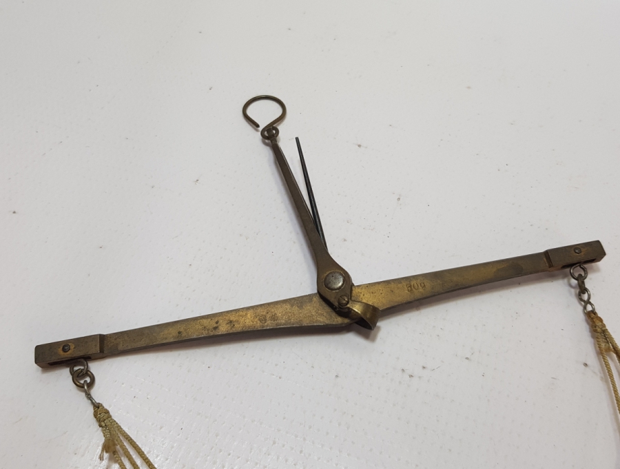 ANTİKA BAHARAT TERAZİSİ