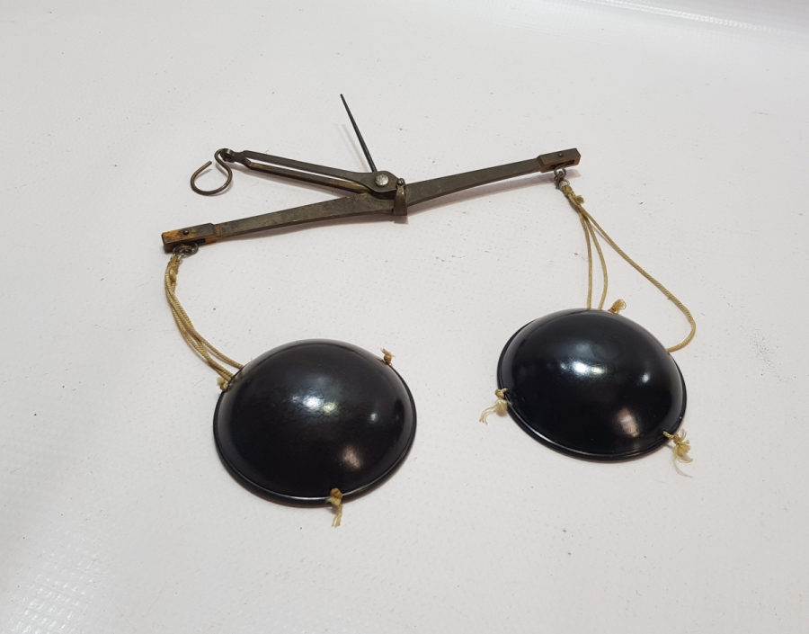 ANTİKA BAHARAT TERAZİSİ