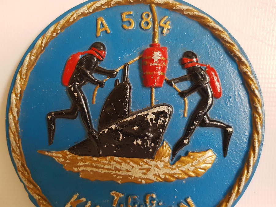 T.C.G. KURTARAN GEMİSİ AMBLEMİ