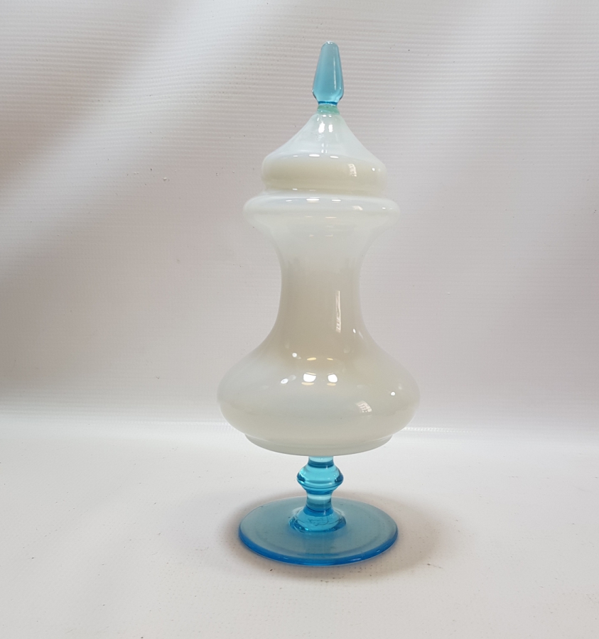 ANTİKA OPAL BOMBONİYER