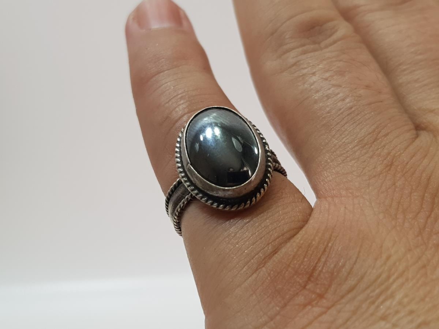 HEMATİT TAŞLI GÜMÜŞ YÜZÜK