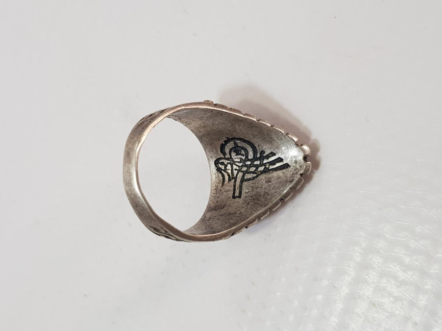 VAV HARFLİ GÜMÜŞ OKÇU YÜZÜĞÜ