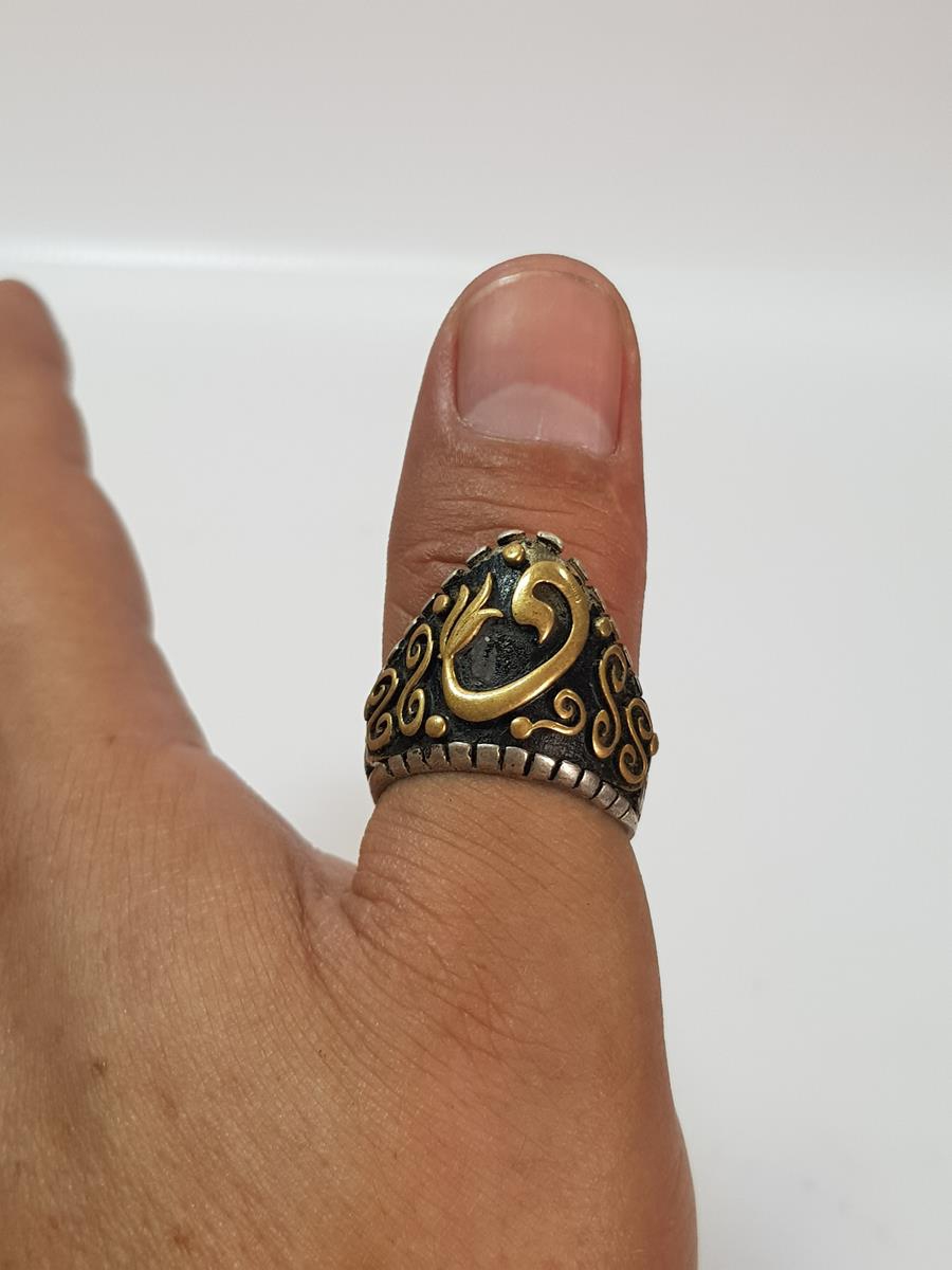 VAV HARFLİ GÜMÜŞ OKÇU YÜZÜĞÜ