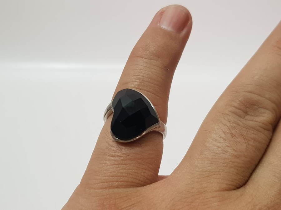 KALP FORMLU OLTU TAŞLI GÜMÜŞ YÜZÜK