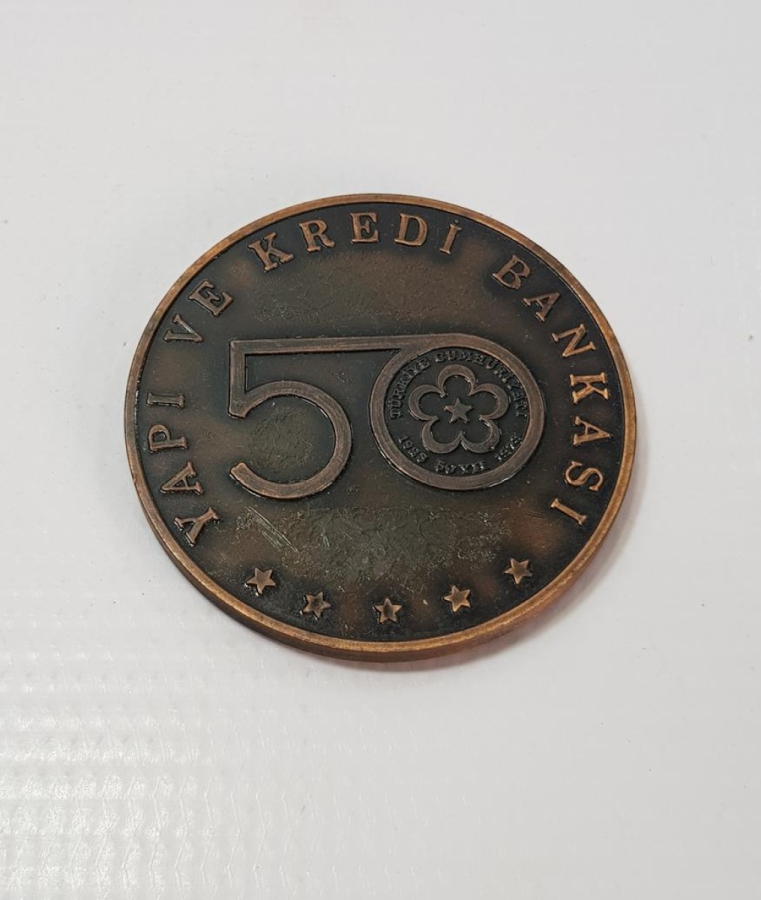 1973 YAPI VE KREDİ BANKASI ANKARA ATATÜRK KİTAPLIĞI AÇILIŞ HATIRASI MADALYON