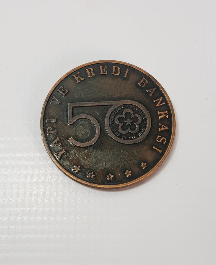 1973 YAPI VE KREDİ BANKASI ANKARA ATATÜRK KİTAPLIĞI AÇILIŞ HATIRASI MADALYON