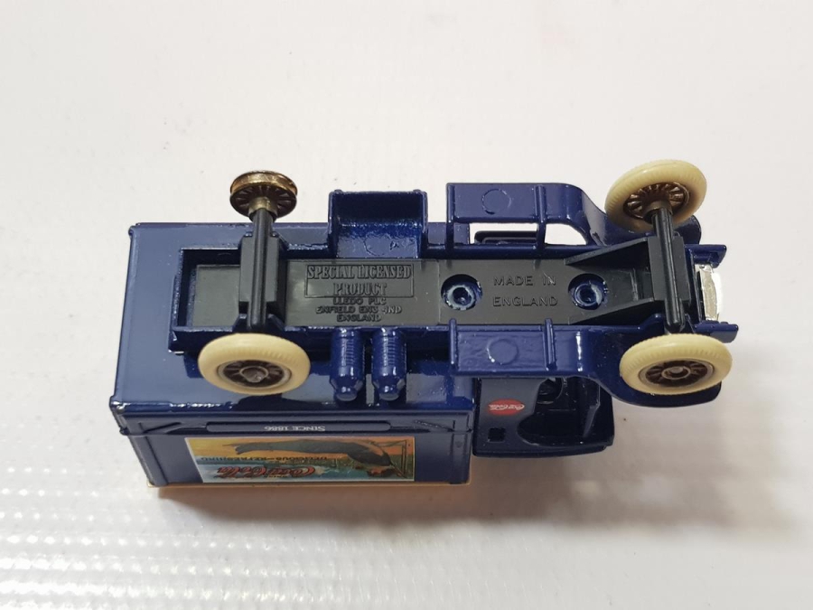 ANTİKA COCA-COLA OYUNCAK KAMYON