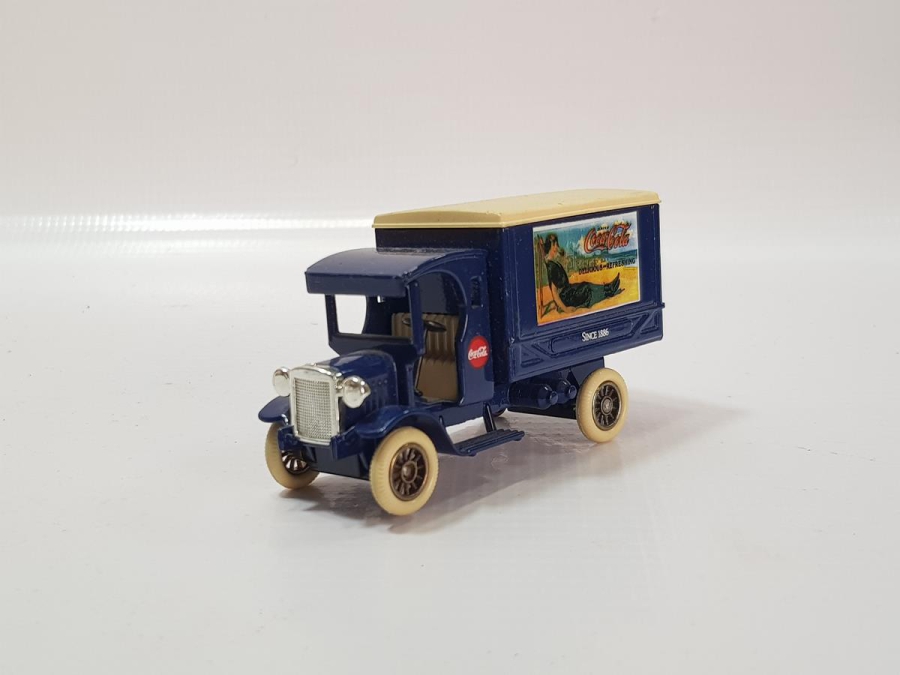 ANTİKA COCA-COLA OYUNCAK KAMYON