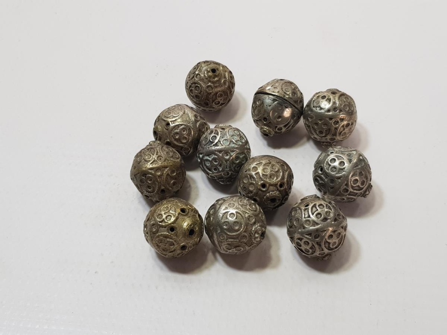 OSMANLI DÖNEMİ GÜHERZE İŞÇİLİKLİ SAAT KÖSTEĞİ KOZALARI