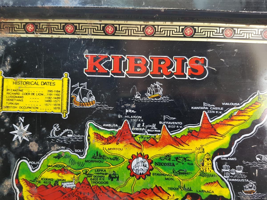 KIBRIS HARİTALI METAL TEPSİ