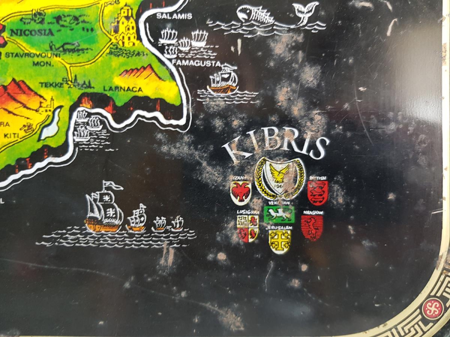 KIBRIS HARİTALI METAL TEPSİ