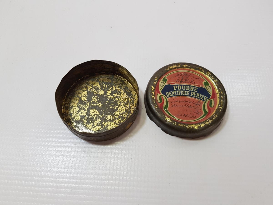 TIP TARİHİ: OSMANLICA VE FRANSIZCA YAZILI PERTEV PUDRA KUTUSU