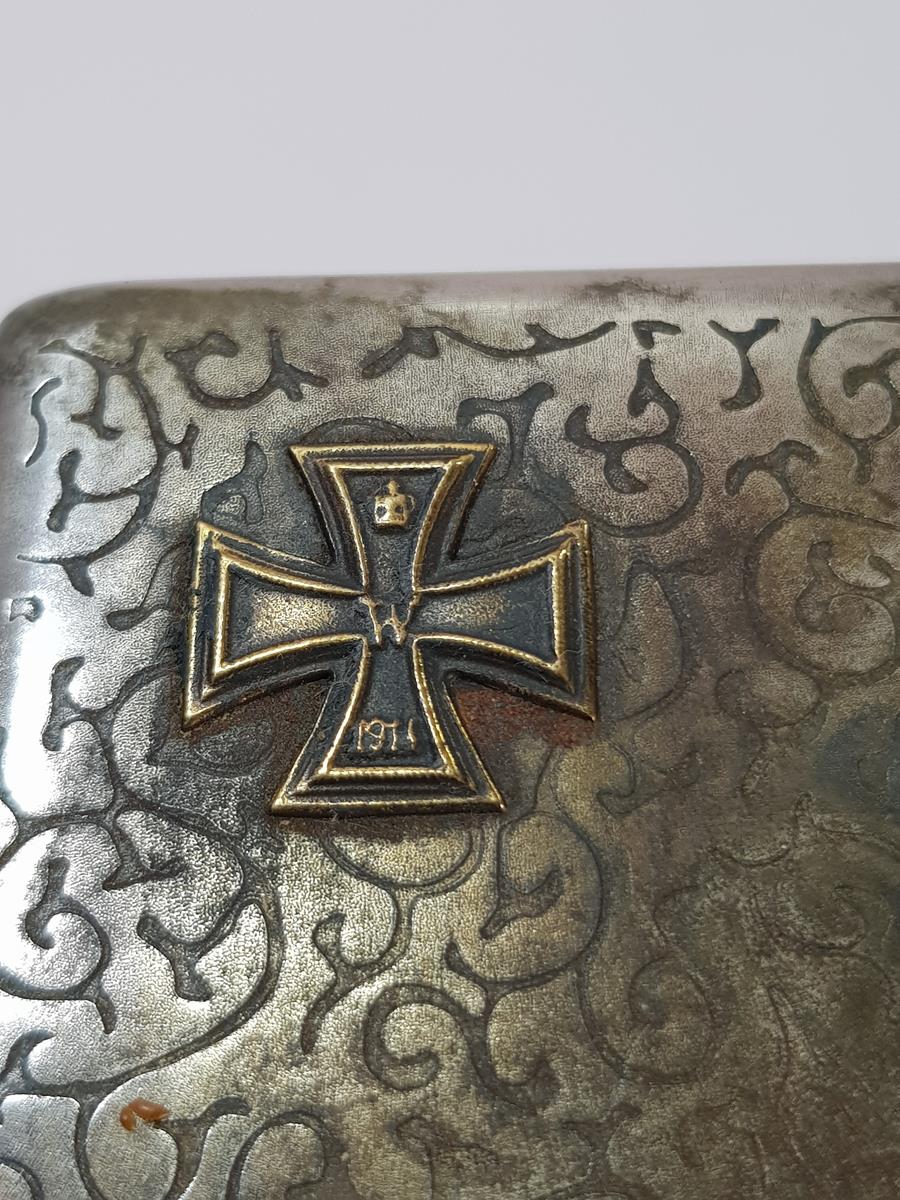 2. DÜNYA SAVAŞI DÖNEMİ NAZİ ALMAN SİGARA TABAKASI