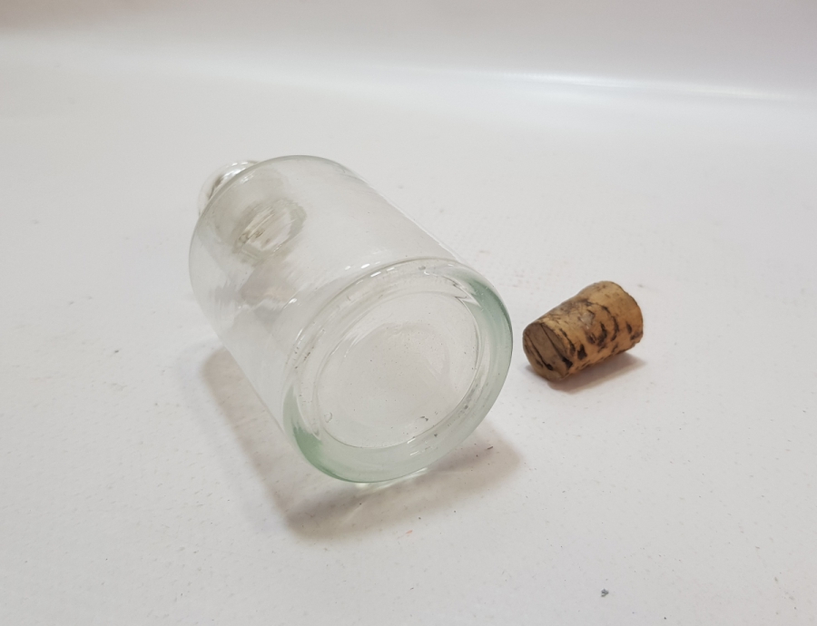 OSMANLI DÖNEMİ BEYKOZ İLAÇ ŞİŞESİ