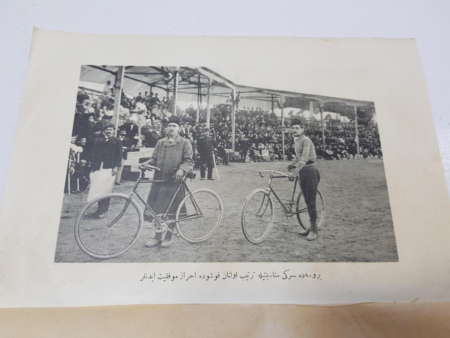 BURSA SERGİSİ BİSİKLET YARIŞI OSMANLICA BASKI GRAVÜR