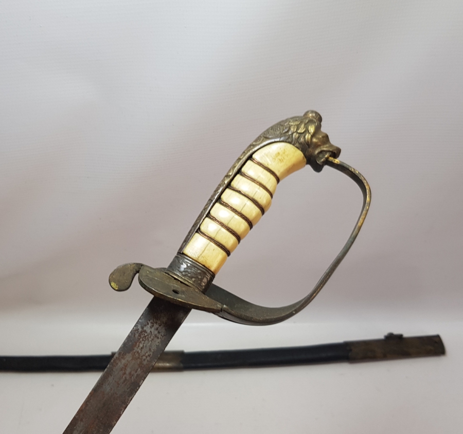 OSMANLI DÖNEMİ ASLAN BAŞLI DENİZCİ SUBAY KILICI