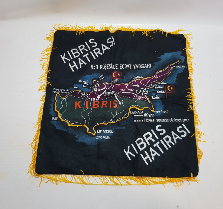 1974 KIBRIS BARIŞ HAREKATI DÖNEMİ YAPILMIŞ KIBRIS HARİTALI NADİR DUVAR PANOSU