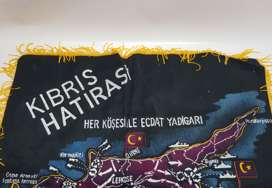 1974 KIBRIS BARIŞ HAREKATI DÖNEMİ YAPILMIŞ KIBRIS HARİTALI NADİR DUVAR PANOSU