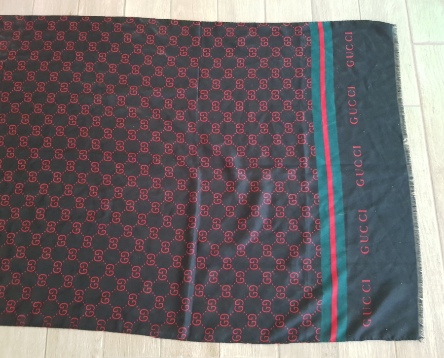 GUCCI MARKA ŞAL