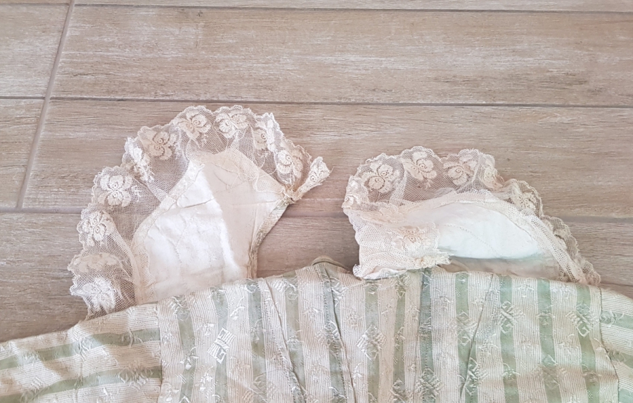 OSMANLI DÖNEMİ İPEKLİ KADIN ELBİSESİ