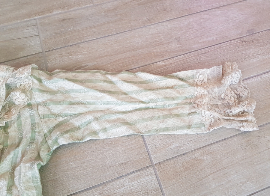 OSMANLI DÖNEMİ İPEKLİ KADIN ELBİSESİ