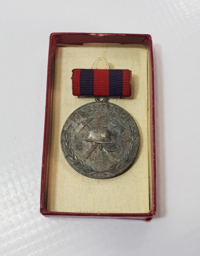 DOĞU ALMANYA İTFAİYECİ MADALYASI