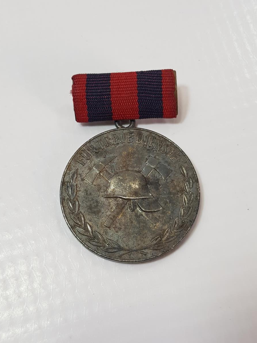 DOĞU ALMANYA İTFAİYECİ MADALYASI