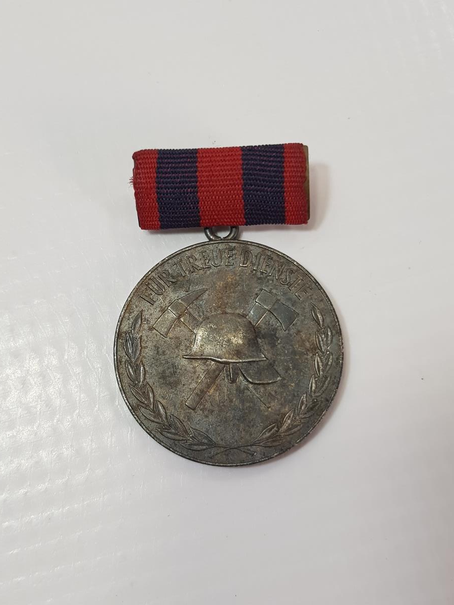 DOĞU ALMANYA İTFAİYECİ MADALYASI