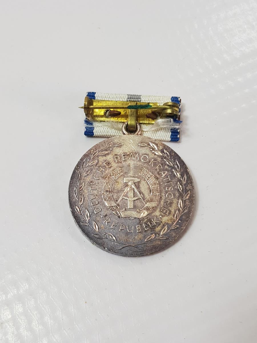 DOĞU ALMANYA DOKTOR MADALYASI