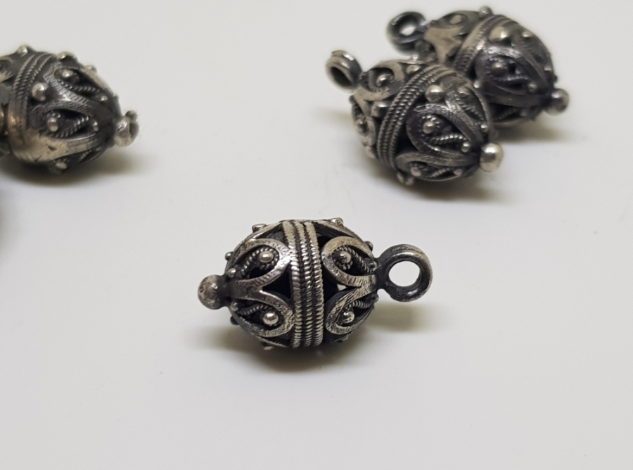 OSMANLI DÖNEMİ TELKARİ İŞÇİLİKLİ ÇOK NADİR KÖSTEK TOPLARI / KOZALARI