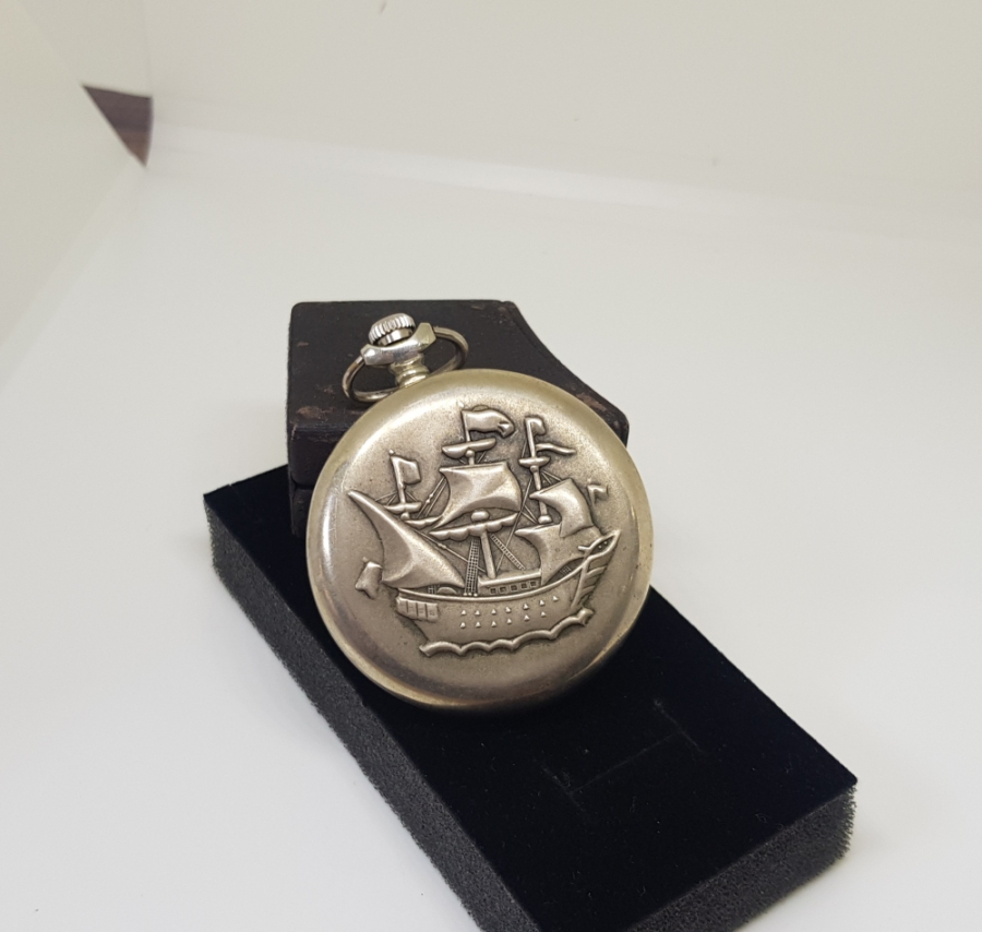 MOLNİJA MARKA NADİR DENİZCİ CEP SAATİ