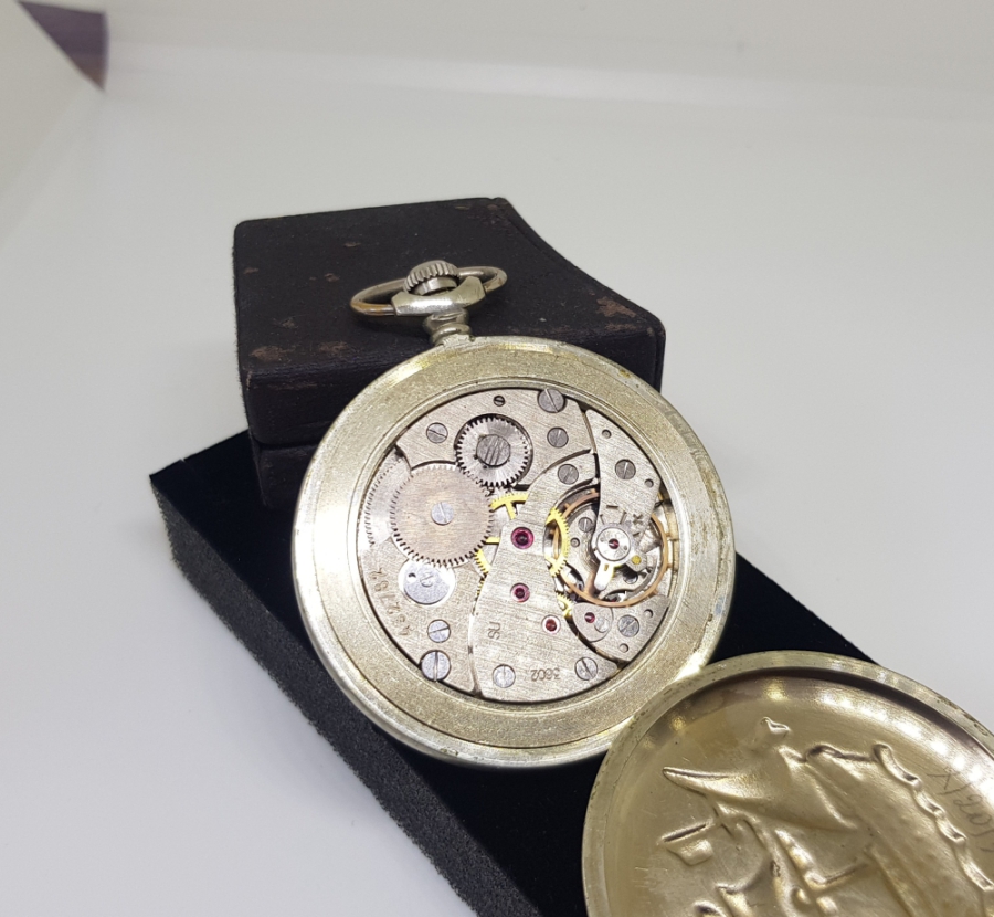 MOLNİJA MARKA NADİR DENİZCİ CEP SAATİ