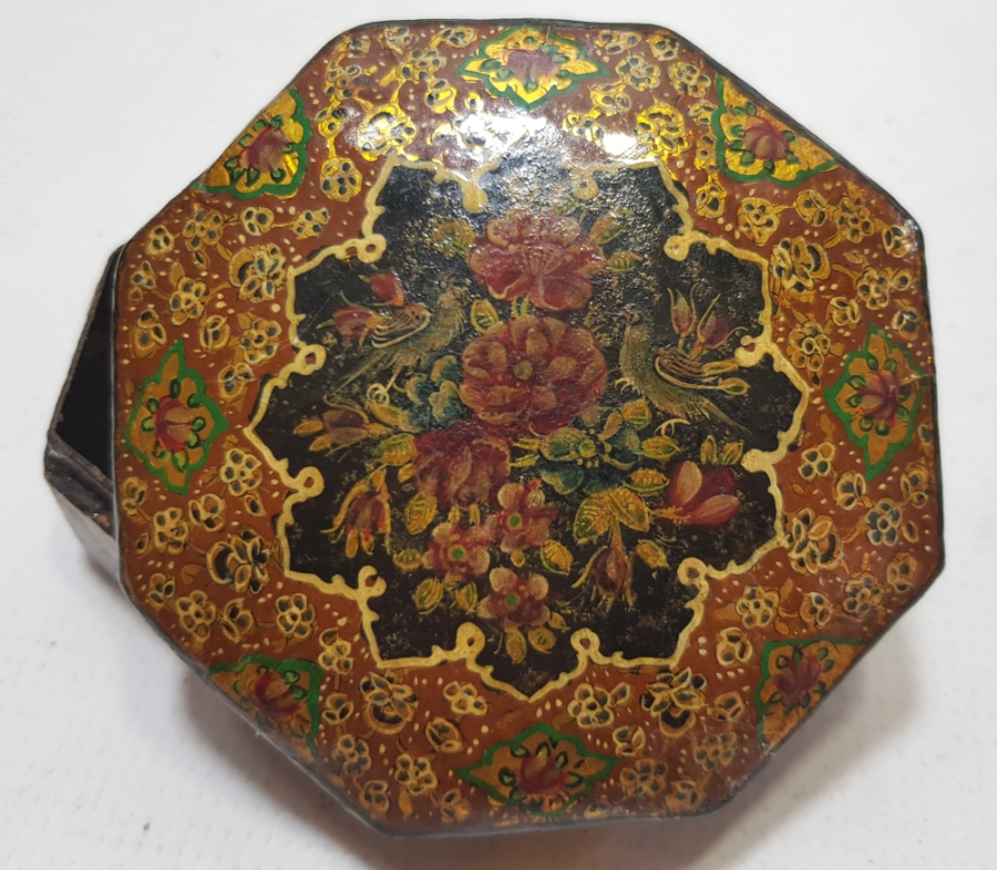 OSMANLI DÖNEMİ ALTIN VARAKLI EL BOYAMA BÜYÜK BOY NADİR KAPAKLI PAPİER MACHE NAMAZ TESPİHİ KUTUSU