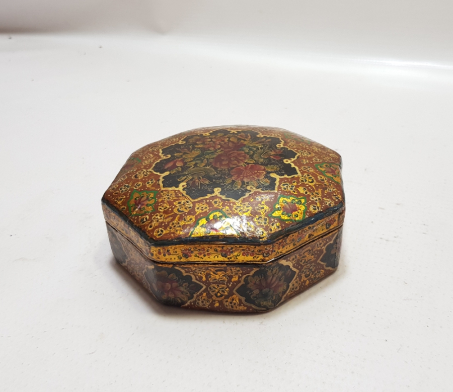 OSMANLI DÖNEMİ ALTIN VARAKLI EL BOYAMA BÜYÜK BOY NADİR KAPAKLI PAPİER MACHE NAMAZ TESPİHİ KUTUSU