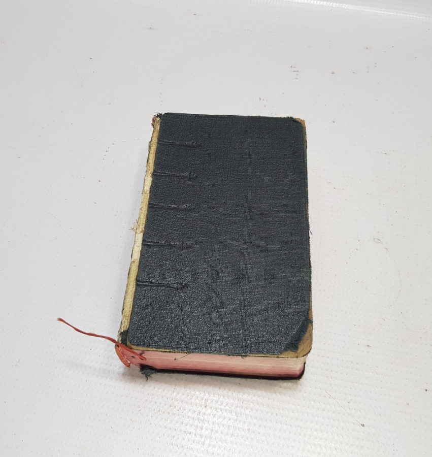 1948 YILI FRANSIZCA KİTAP