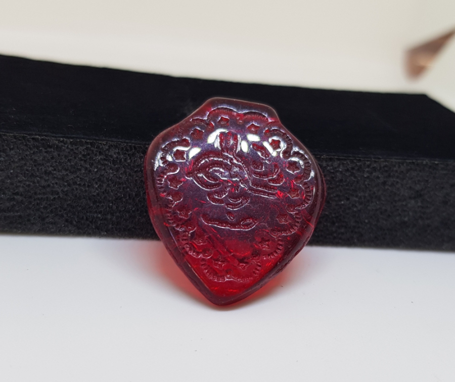 BİR YÜZÜ OSMANLICA YAZILI BİR YÜZÜ İSE OSMANLI TUĞRALI AKİK TAŞI KOLYE UCU