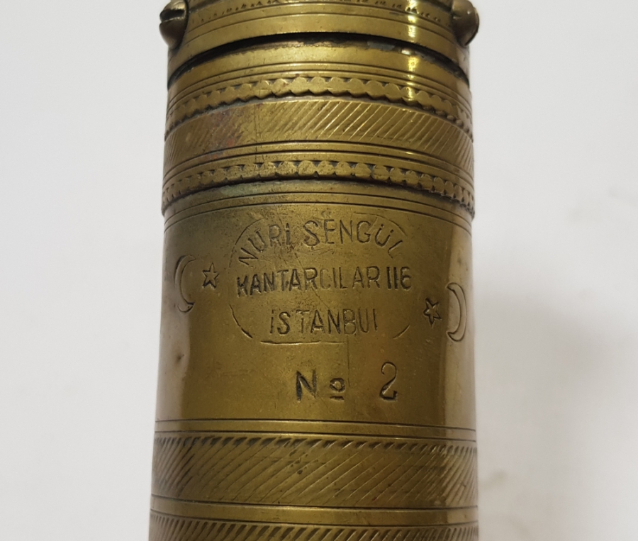 HALİYLE KONDİSYONDA ANTİKA KAHVE DEĞİRMENİ