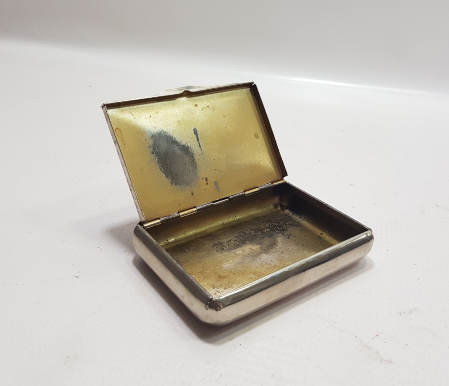 ÜZERİ AY YILDIZLI OSMANLI DÖNEMİ TÜTÜN TABAKASI