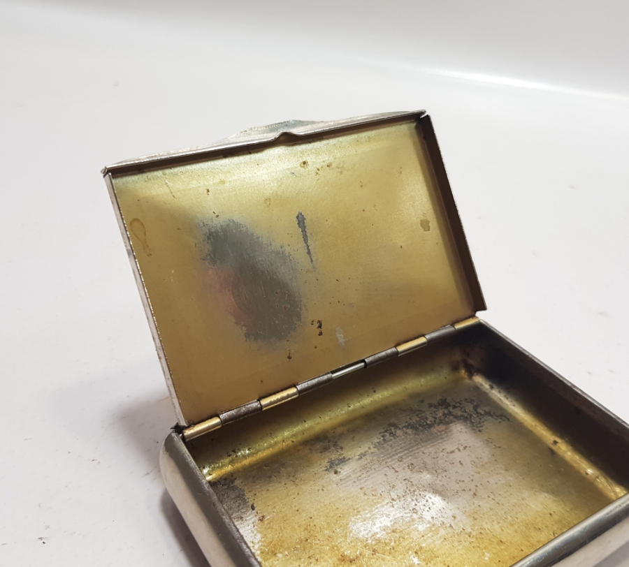 ÜZERİ AY YILDIZLI OSMANLI DÖNEMİ TÜTÜN TABAKASI