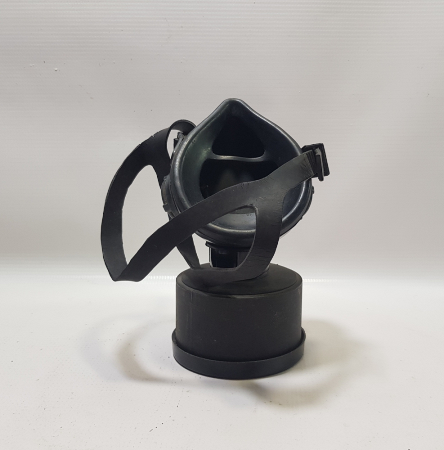 ANTİKA GAZ MASKESİ