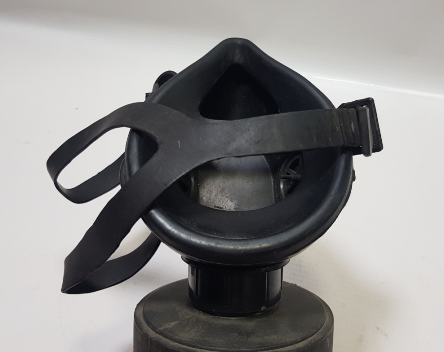 ANTİKA GAZ MASKESİ
