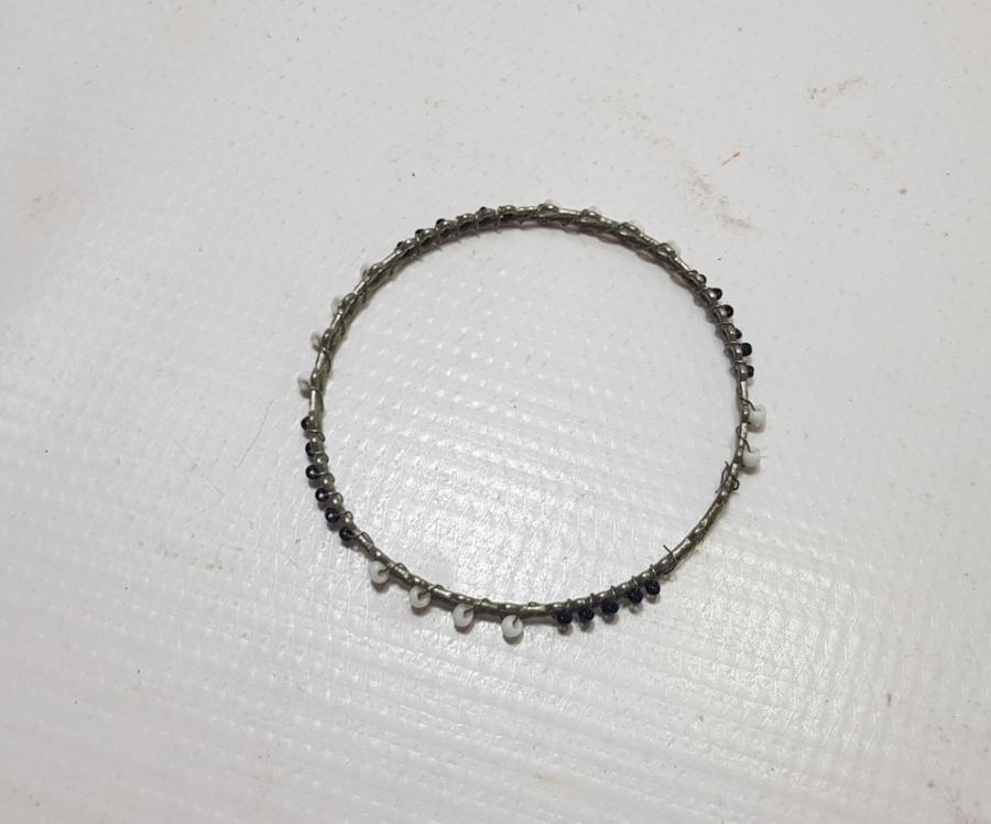 ÜZERİ OPAL BONCUKLU ANTİKA BİLEKLİK