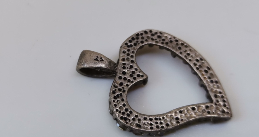 KALP FORMLU GÜMÜŞ KOLYE UCU